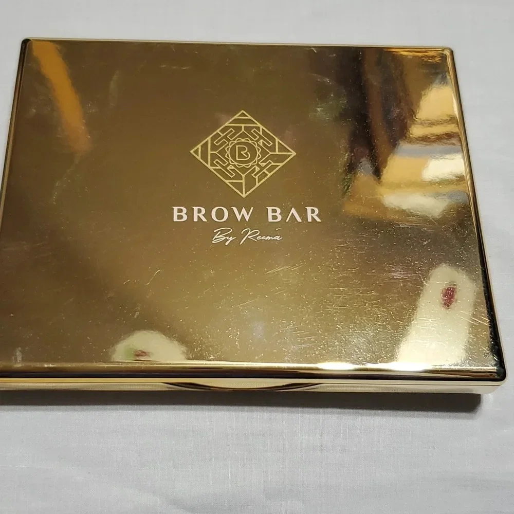 Brow bar drama queen pallet by reema